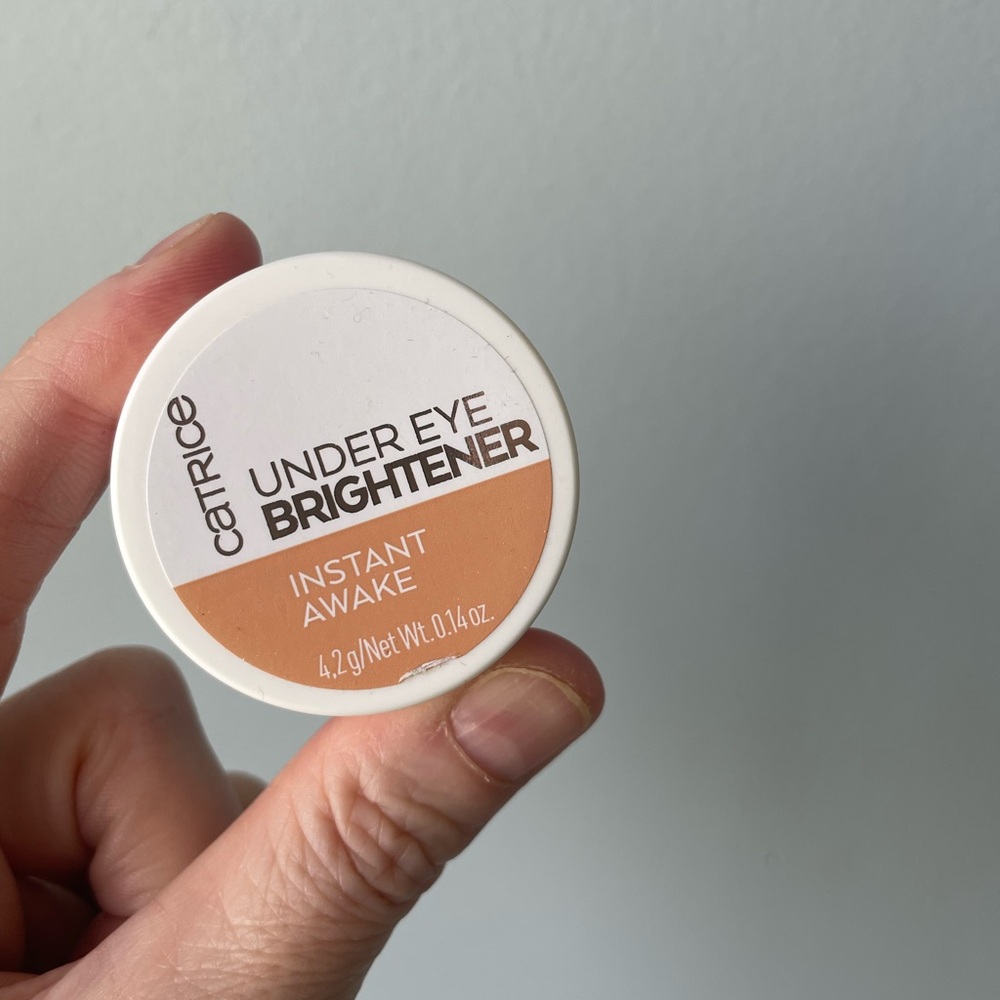 Under eye concealer: swatched once